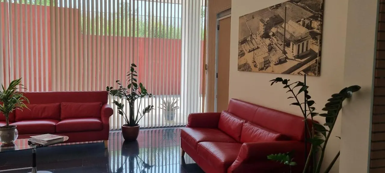 Apartaments Els Quimics Girona 0*,  Spain